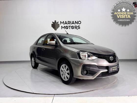 TOYOTA ETIOS 1.5 X PLUS SEDAN 16V FLEX 4P AUTOMÁTICO